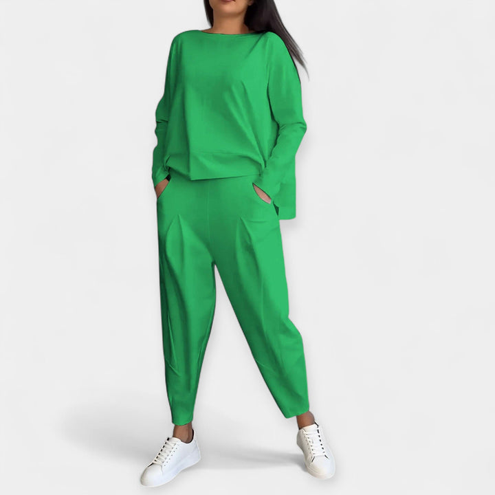 Sára - Dámský minimalistický volnočasový komplet