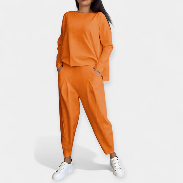 Sára - Dámský minimalistický volnočasový komplet