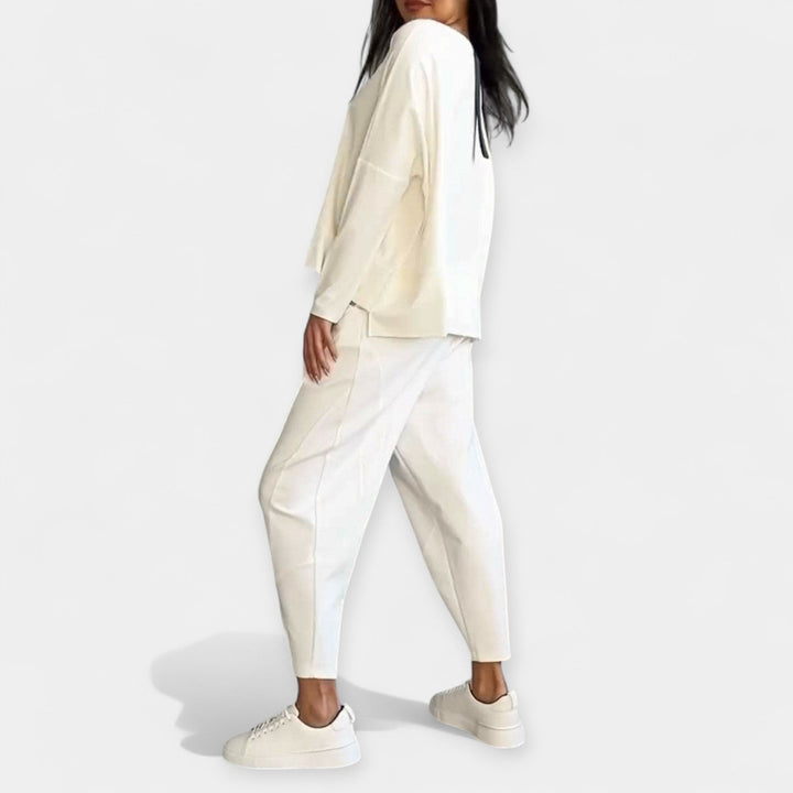 Sára - Dámský minimalistický volnočasový komplet